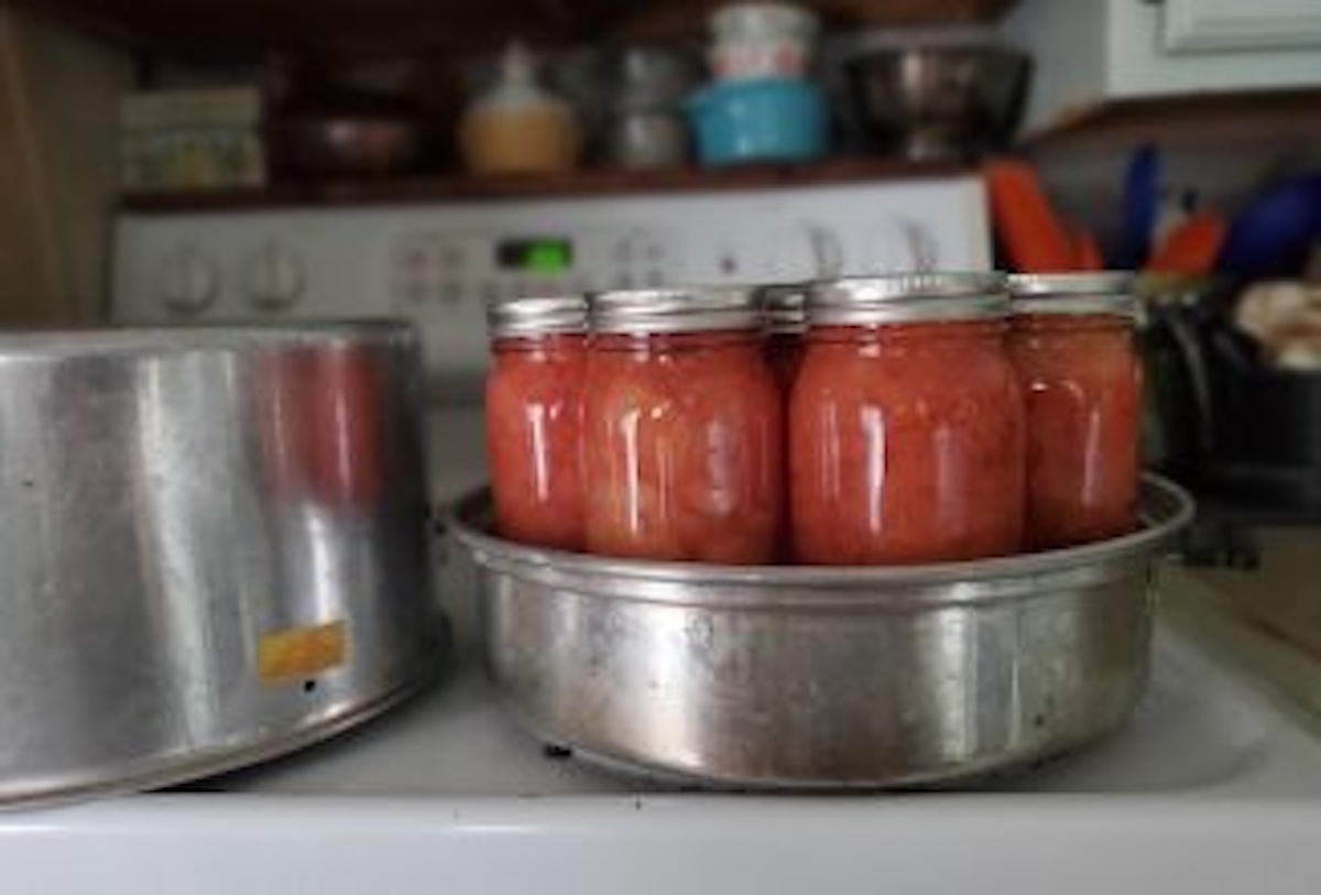 Using Water Bath Canners and Steam Canners